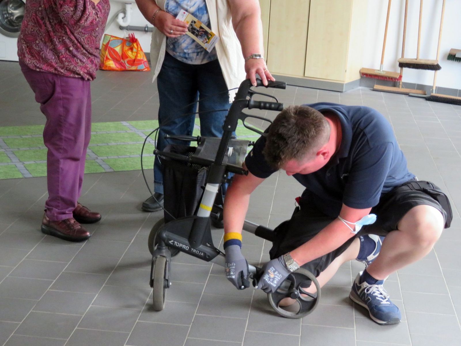 Rollator-einstellen1